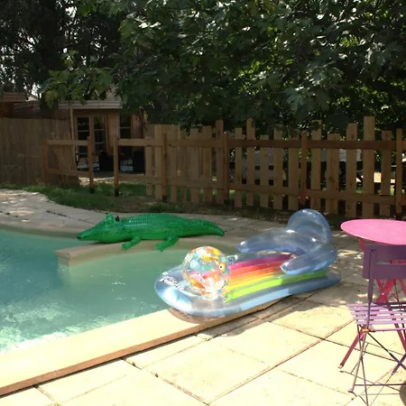 Chalet 1 En Bois Avec Acces Piscine