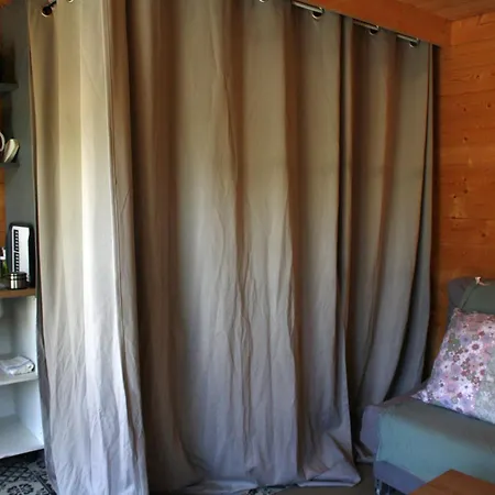 1 En Bois Avec Acces Piscine شاليه نيم